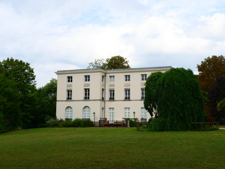 Parc de l'hôtel de Ville de Margency